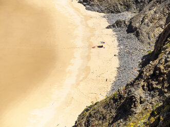 Portugal, Alentejo, Praia do Tonel with sunshade - LAF001669