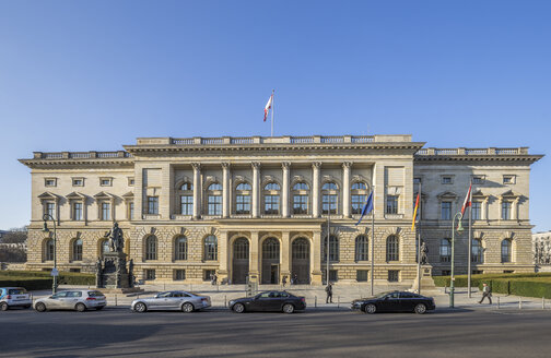Deutschland, Berlin, Blick auf den Landtag von Preußen - PVCF000850