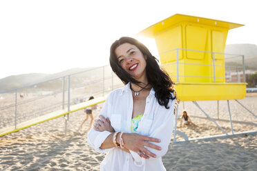 Portrait of smiling woman on the beach - VABF000697