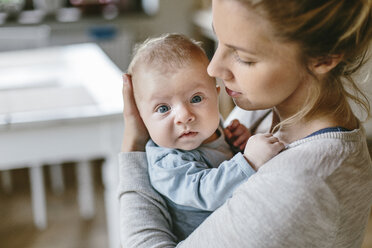 Mother with baby boy at home - HAPF000642