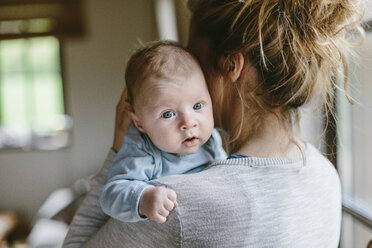 Mother with baby boy at home - HAPF000645