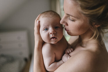 Mother with baby boy at home - HAPF000679