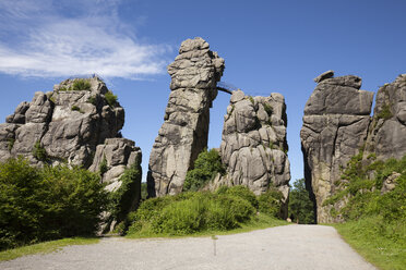 Germany, Horn-Bad Meinberg, Teutoburg Forest, Externsteine, sandstone rock formation - WIF003343