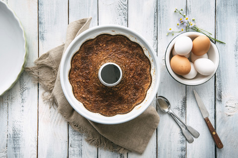 Creme Caramel, Pudding, aus Eiern, Milch, Vanille und Zucker, lizenzfreies Stockfoto