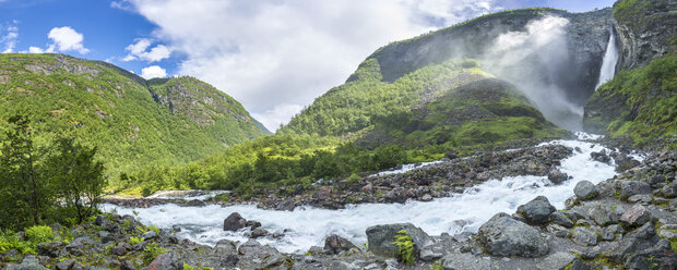 Norwegen, Sogn og Fjordane, Utladalen, Wasserfall Vettisfossen - STSF001055
