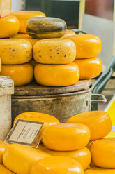 Holland, market, loaves of cheese - THAF001717