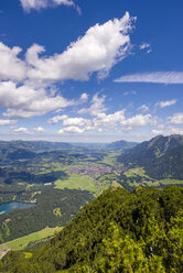 Germany, Bavaria, Allgaeu, Iller Valley, Oberstdorf and Freiberg lake, panoramic view from Himmelschrofen - WGF000929
