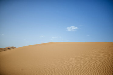 Morocco, Meknes-Tafilalet, Midelt, Merzouga, Dune landscape in the desert Erg Chebbi. - KIJF000700