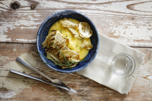 Polenta mit karamellisiertem Fenchel in Schale - EVGF003032