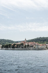 Kroatien, Korcula, Blick auf die Stadt - CHPF000263