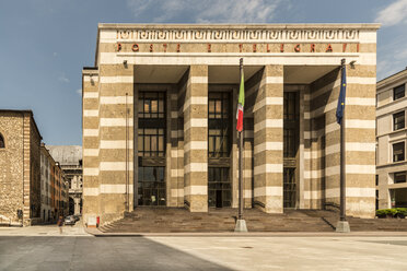 Italien, Brescia, Blick auf das Hauptpostamt an der Piazza della Vittoria - CST001095