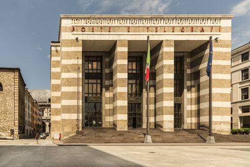 Italien, Brescia, Blick auf das Hauptpostamt an der Piazza della Vittoria - CST001095