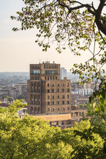 Italien, Brescia, Blick auf Torrione vom Colle Cidneo - CSTF001108