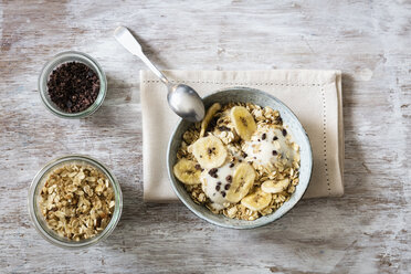 Banana icecream with oat flakes, topping, nicecream - EVGF003053