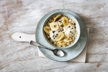 Banana icecream with oat flakes, topping, nicecream - EVGF003054