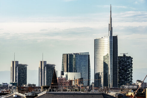 Italy, Milan, view to modern skyscrapers - CSTF001144