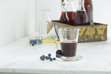 Blueberry smoothie with cherry juice - ASF005972