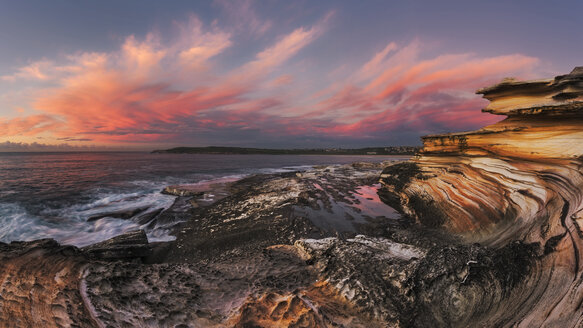 Australia, New South Wales, Maroubra, coast at sunset - GOAF000033