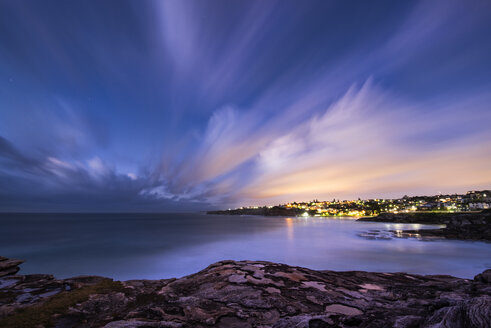 Australia, New South Wales, Tamarama, Beach in the evening - GOAF000045