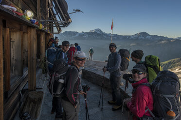 Switzerland, Mountaineers at Orny hut - ALRF000665