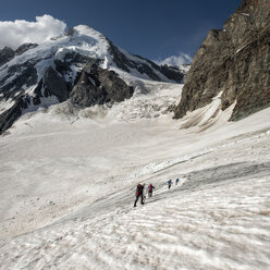 Schweiz, Bergsteiger in Dent d'Herens - ALRF000694