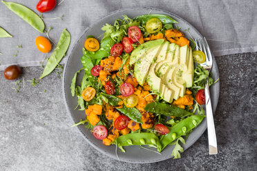 Fresh salad with rocket, sweet potato, avocado, tomato, chia seeds, snow pea - SARF002848