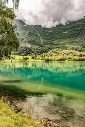 Norwegen, Sogn og Fjordane, Oldevatnet See in Oldedal - CSTF001192