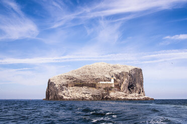 UK, Schottland, East Lothian, Bass Rock and Lighthouse - SMAF000533