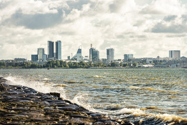 Estland, Tallinn, Finnischer Meerbusen, Skyline - CSTF001205