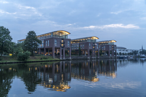 Germany, Luebeck, Radisson Blu Senator Hotel at the trave river at dusk - PC000260