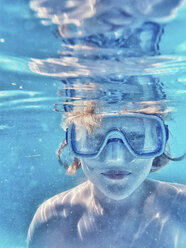 Boy in pool - SARF002856