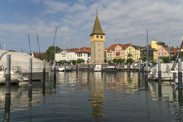 Deutschland, Bayern, Lindau, Altstadt, Hafen und Mangenturm - PCF000267