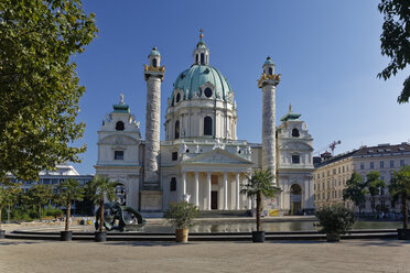 Österreich, Wien, Blick auf St. Karl Borromäus - GF000769