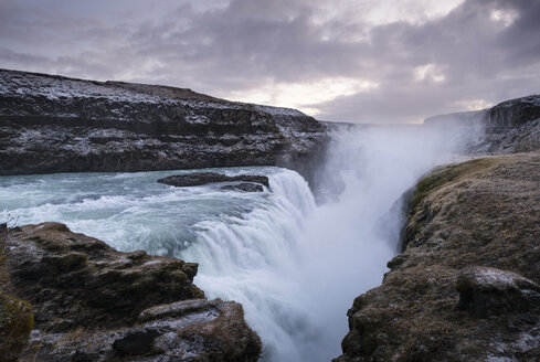 Island, Gullfoss-Wasserfall in der Abenddämmerung - EPF000153