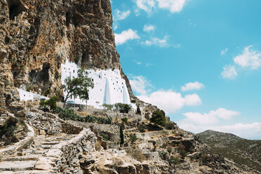 Griechenland, Amorgos, Blick auf das Hozoviotissa-Kloster - GEMF001002