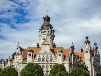 Deutschland, Leipzig, Blick auf das Neue Rathaus - KRPF001799