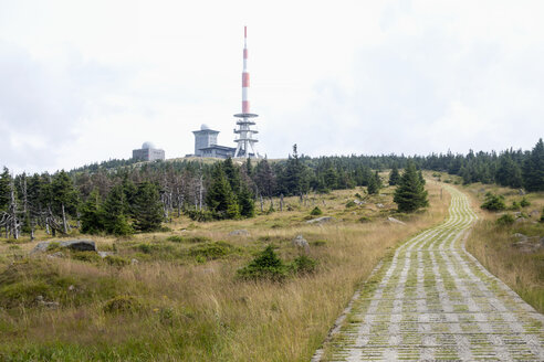 Deutschland, Harz, Brocken, Antennenmast - NDF000590