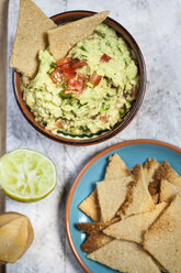 Guacamole and home-made crackers - SBDF03058