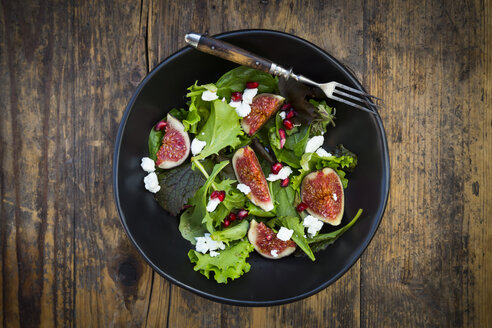 Gemischter Salat mit Ziegenkäse, Granatapfelkernen und Feigen - LVF05316