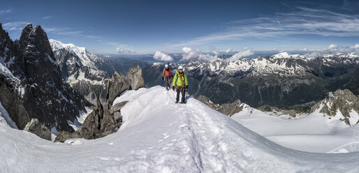 Frankreich, Chamonix, Alpen, Petit Aiguille Vert, Bergsteiger - ALRF00706