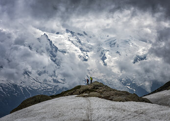 Frankreich, Chamonix, Alpen, Mont Blanc, Bergsteiger - ALRF00711