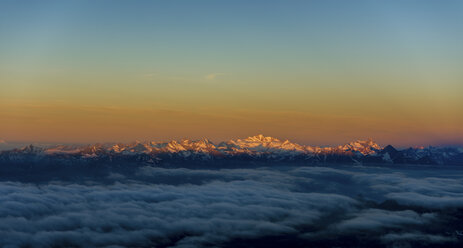 Italien, Gressoney, Mont Blanc bei Sonnenuntergang - ALRF00712