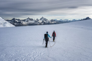 Italy, Gressoney, Alps, Lyskamm, mountaineers - ALRF00724