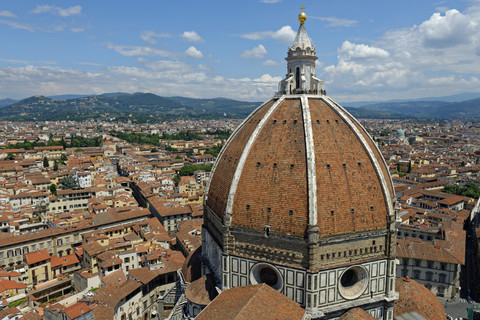 Italien, Toskana, Florenz, Blick auf die Basilica di Santa Maria del Fiore, lizenzfreies Stockfoto
