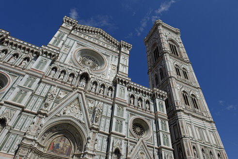 Italien, Toskana, Florenz, Blick auf die Basilica di Santa Maria del Fiore - LBF01482