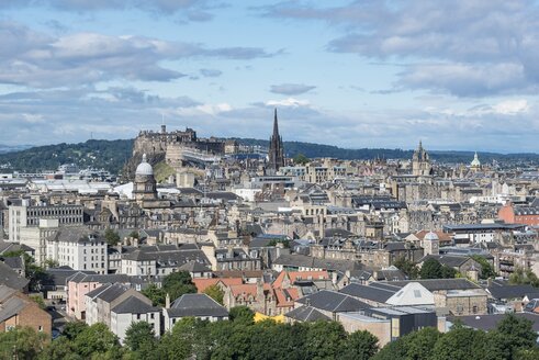 Vereinigtes Königreich, Schottland, Edinburgh, Altstadt mit Edinburgh Castle - ELF01808