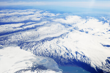 Grönland, Blick aus dem Flugzeugfenster auf Gletscher, Fjorde, Meer und Berge - BRF01357