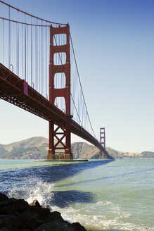 USA, Kalifornien, San Francisco, Golden Gate Bridge und Golden Gate National Recreation Area - BRF01378