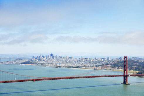 USA, California, San Francisco, Golden Gate Bridge as seen from Marin Headlands Vista Point - BRF01404