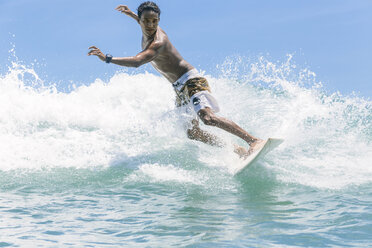 Indonesien, Bali, Surfer - KNTF00516